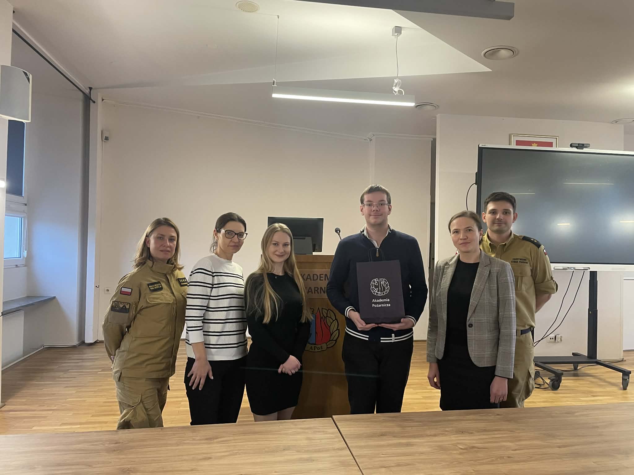 Sukces uczniów Zespołu Szkół nr 2 w Ostrowi Mazowieckiej w Olimpiadzie Wiedzy o Bezpieczeństwie i Obronności